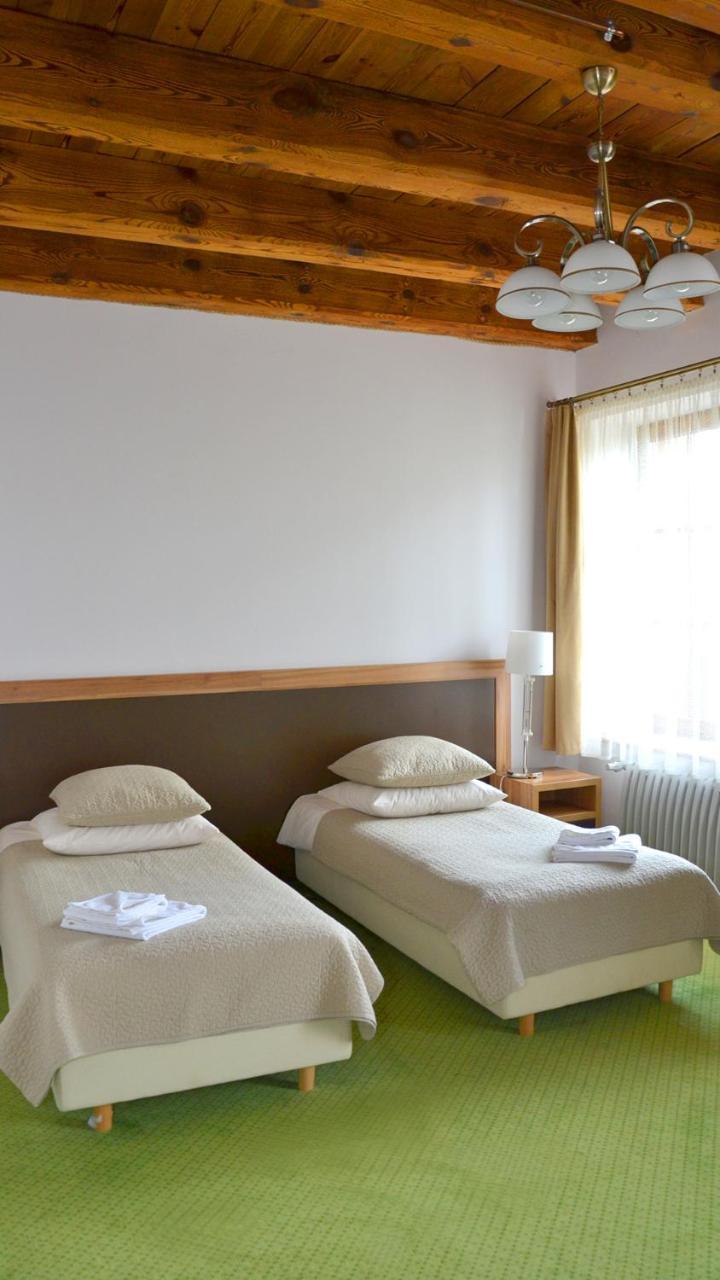 Tawerna Kaper Hotel Ilawa Ngoại thất bức ảnh