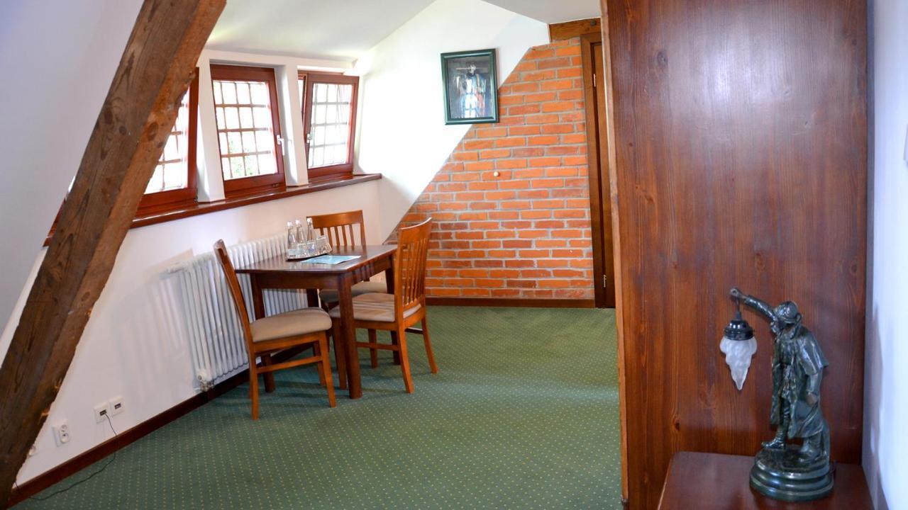 Tawerna Kaper Hotel Ilawa Ngoại thất bức ảnh