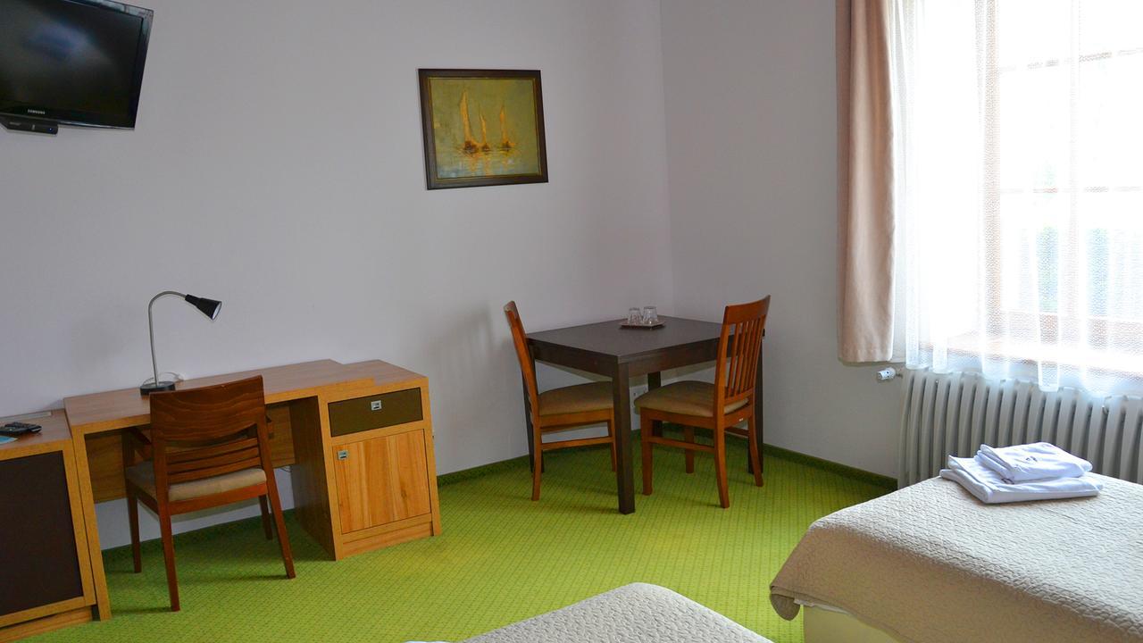 Tawerna Kaper Hotel Ilawa Ngoại thất bức ảnh