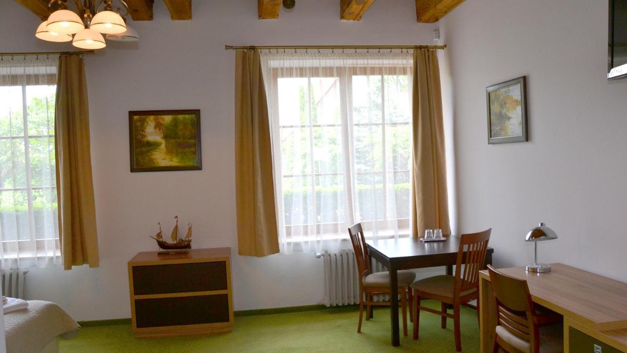 Tawerna Kaper Hotel Ilawa Ngoại thất bức ảnh