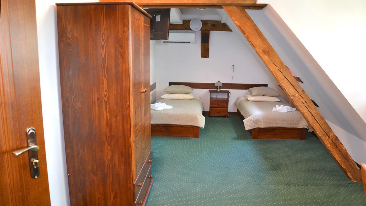 Tawerna Kaper Hotel Ilawa Ngoại thất bức ảnh